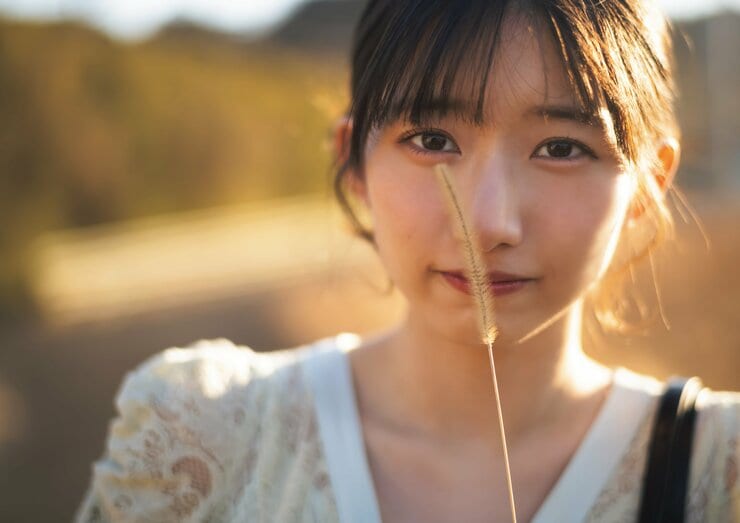 〈小説×アイドル〉早﨑すずきのきらめく笑顔が、新進作家の青春小説を鮮やかに彩る！『75センチを越える』藤つかさの画像
