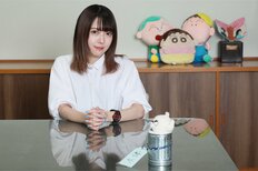 住野よる最新作のキーワードの1つは「アイドル」。アイドルグループsimpαtix（シンパティクシュ）のプロデューサー兼メンバーの高井つき奈さんから得た着想とは──『腹を割ったら血が出るだけさ』特別対談第2弾〈前編〉:イメージ