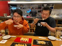 『マツコの知らない世界』で大ブーム到来！　1500種あるお取り寄せ餃子の秘密　『皿の上のジャンボリー』蜂須賀敬明×焼き餃子協会代表理事・小野寺力対談（前編）:イメージ