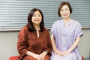 料理も小説もあらかじめ決めすぎないで取りかかったほうが楽しい。小説家・原田ひ香×スープ作家・有賀薫『まずはこれ食べて』10万部突破記念対談