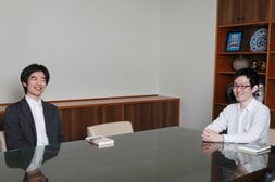 二人の本土出身作家が見つめた「沖縄本土復帰から現在までの50年」。「ウチナーンチュの誇り」と「沖縄独立」の可能性を語る。滝沢志郎×坂上泉「沖縄本土復帰50年」特別対談　第2回:イメージ
